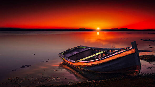 Boats In Sunset background 1