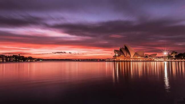 Sydney Opera House background 1