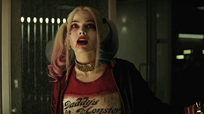 Harley Quinn Margot Robbie background 3