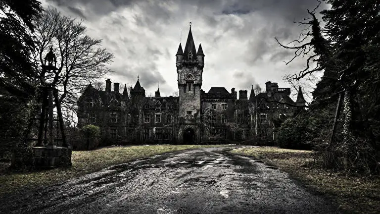 Abandoned Mansions theme for Windows 10 Slideshow image 1