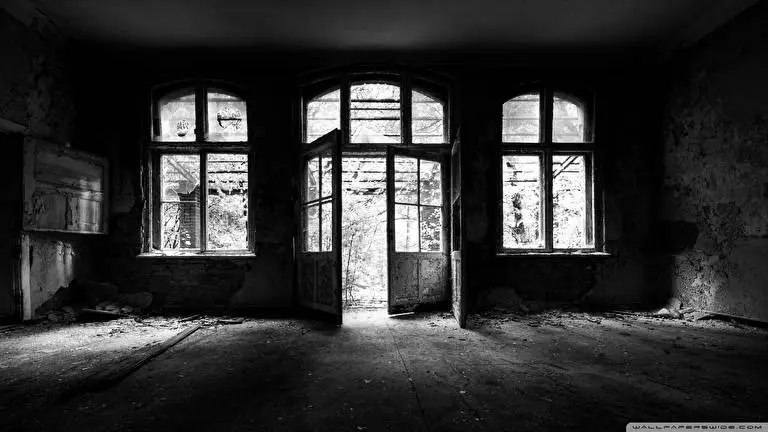 Abandoned Mansions theme for Windows 10 Slideshow image 2