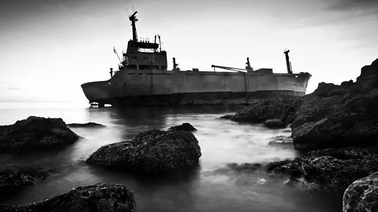 放棄された船 Windows 10用テーマ スライドショー画像 5