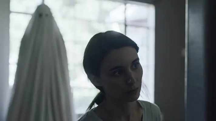 A Ghost Story theme for Windows 10 Slideshow image 4