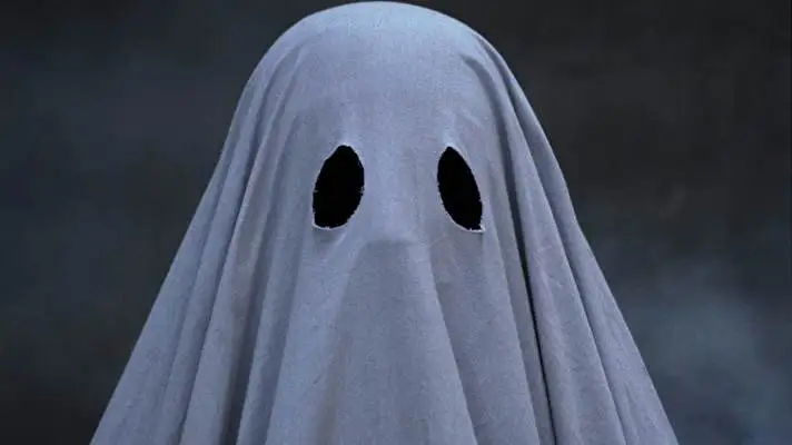 A Ghost Story theme for Windows 10 Slideshow image 5