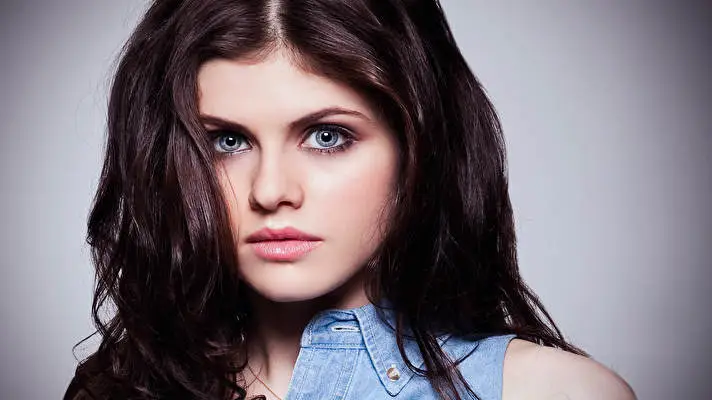 Alexandra Daddario theme for Windows 10 Slideshow image 1