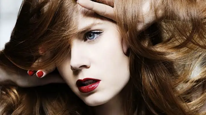 Amy Adams1 motiv pro Windows 10 Obrázek prezentace 3