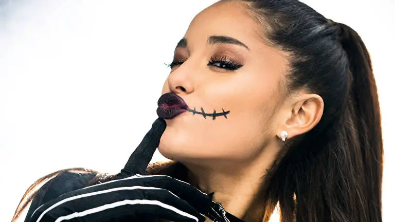 Ariana Grande theme for Windows 10 Slideshow image 4