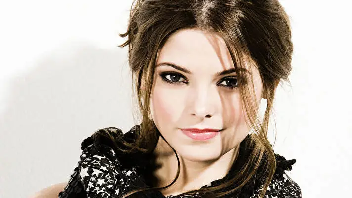 Ashley Greene theme for Windows 10 Slideshow image 2