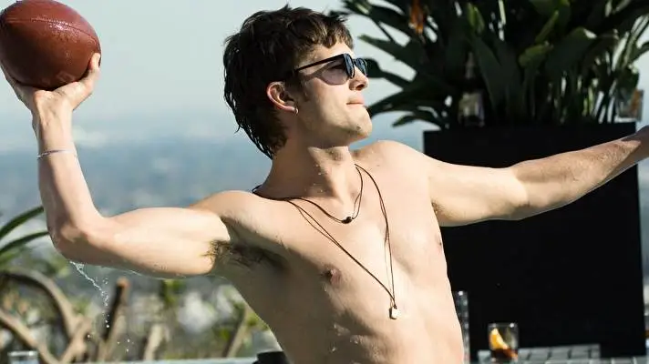 Ashton Kutcher1 motiv pro Windows 10 Obrázek prezentace 1