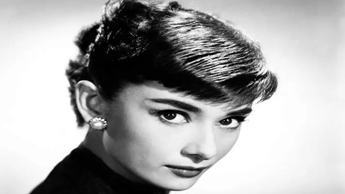 Audrey Hepburn theme for Windows 10 Slideshow image 3