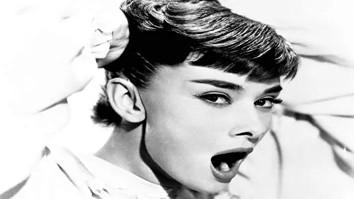 Audrey Hepburn theme for Windows 10 Slideshow image 4