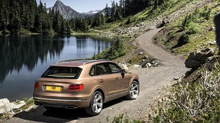 Bentley Bentayga Field Sports theme for Windows 10 Slideshow image 2