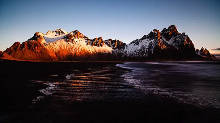 Black Sand Beach theme for Windows 10 Slideshow image 1