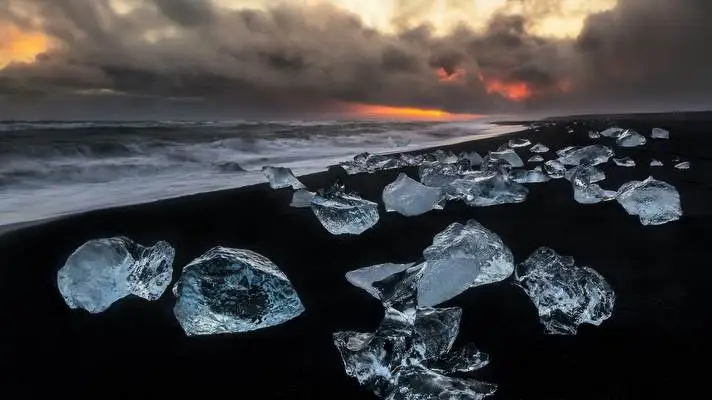 Black Sand Beach theme for Windows 10 Slideshow image 5