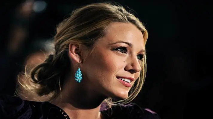 Блейк Лайвли тема для Windows 10 Изображение слайдшоу 4