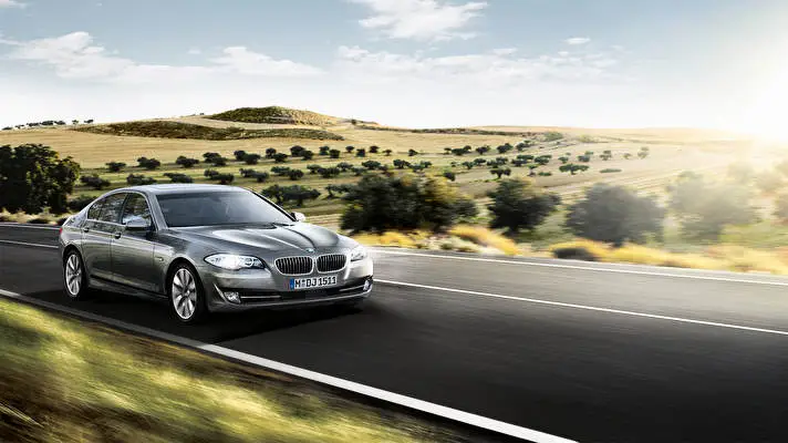 Bmw 5series theme for Windows 10 Slideshow image 1