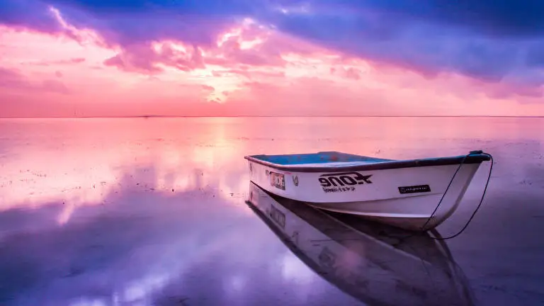 Boats In Sunset theme for Windows 10 Slideshow image 4