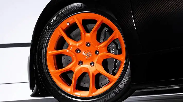 Bugatti Veyron theme for Windows 10 Slideshow image 5