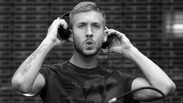 Calvin Harris theme for Windows 10 Slideshow image 2