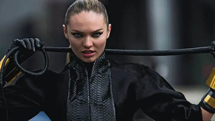 Candice Swanepoel theme for Windows 10 Slideshow image 3