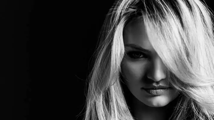 Candice Swanepoel theme for Windows 10 Slideshow image 5