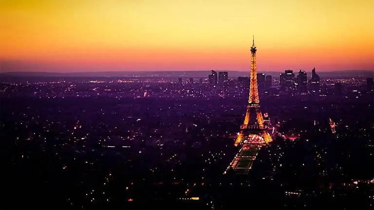 Cities theme for Windows 10 Slideshow image 4