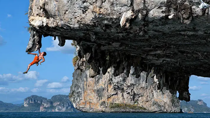 Climbing theme for Windows 10 Slideshow image 3