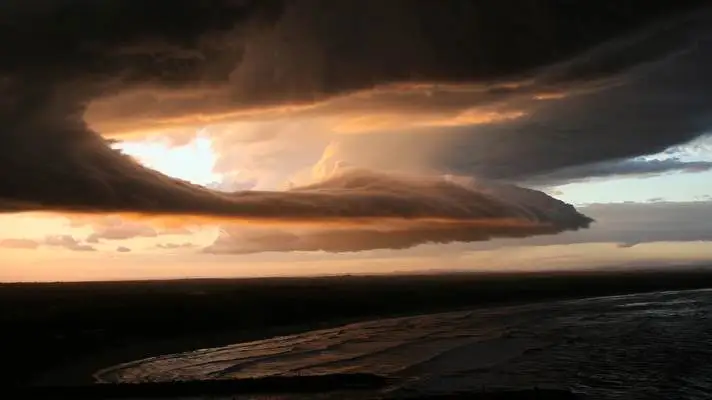 Nuvole tema per Windows 10 Immagine di presentazione 5