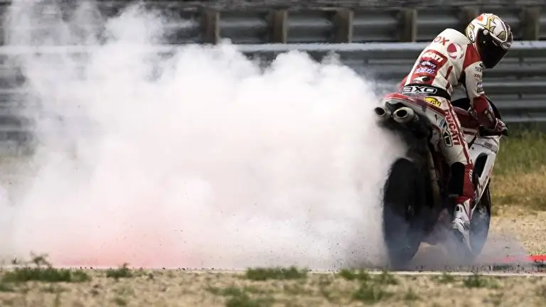 Ducati theme for Windows 10 Slideshow image 2