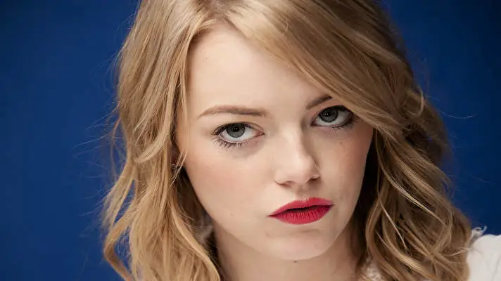 Emma Stone1 theme for Windows 10 Slideshow image 3