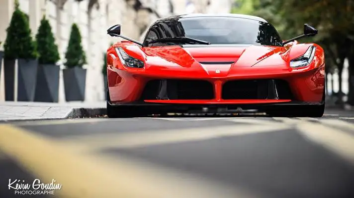 Ferrari theme for Windows 10 Slideshow image 3