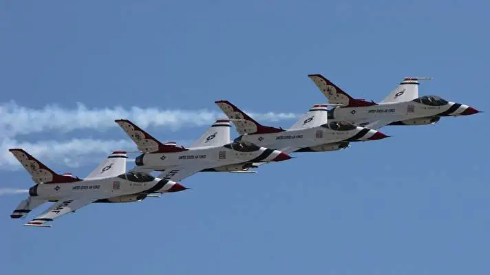 Gevechtsvliegtuigen thema voor Windows 10 Diavoorstelling afbeelding 2