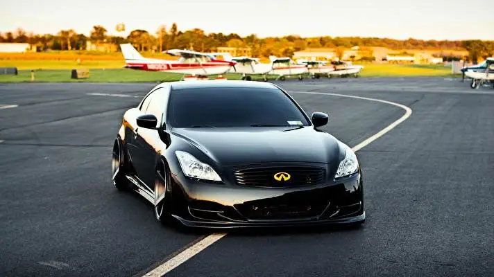 Infinity Car theme for Windows 10 Slideshow image 2