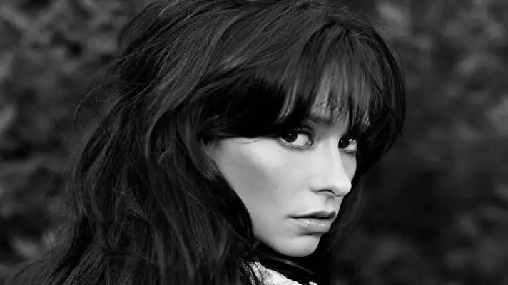 Jennifer Love Hewitt1 theme for Windows 10 Slideshow image 2