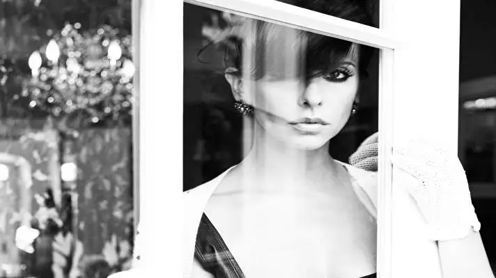 Jennifer Love Hewitt1 theme for Windows 10 Slideshow image 4