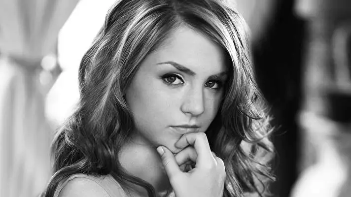 Jojo theme for Windows 10 Slideshow image 3