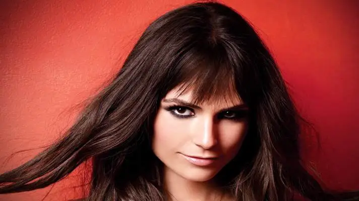 Jordana Brewster theme for Windows 10 Slideshow image 1