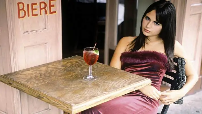 Jordana Brewster theme for Windows 10 Slideshow image 3