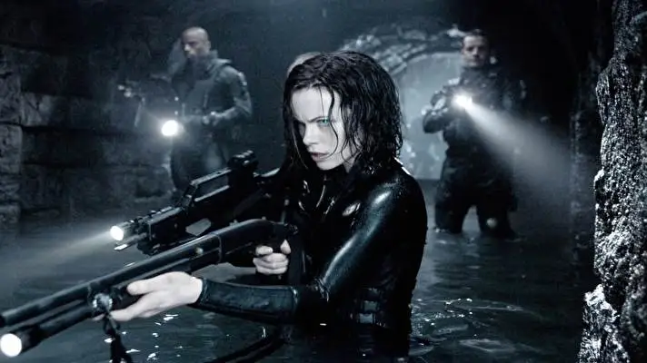 Kate Beckinsale motiv pro Windows 10 Obrázek prezentace 2