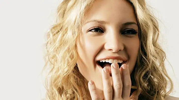 Kate Hudson1 theme for Windows 10 Slideshow image 5