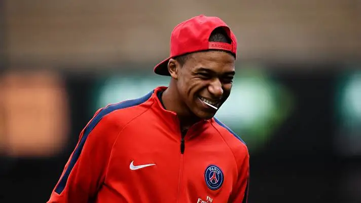 Kylian Mbappe theme for Windows 10 Slideshow image 5
