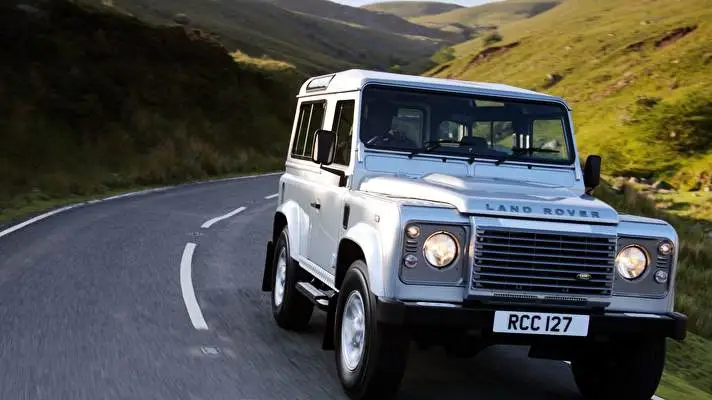 Land Rover Defender theme for Windows 10 Slideshow image 1