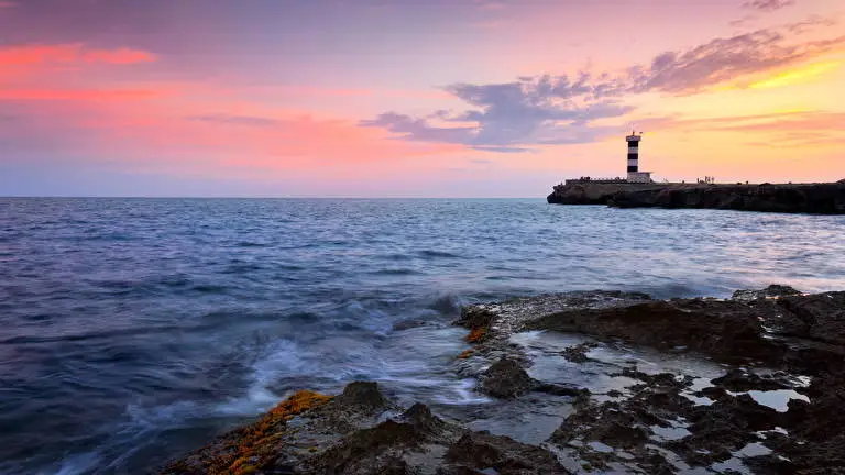 Lighthouse theme for Windows 10 Slideshow image 5