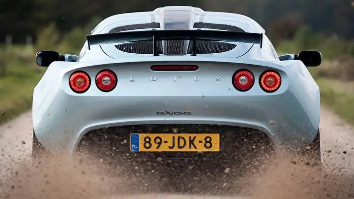 Lotus theme for Windows 10 Slideshow image 2