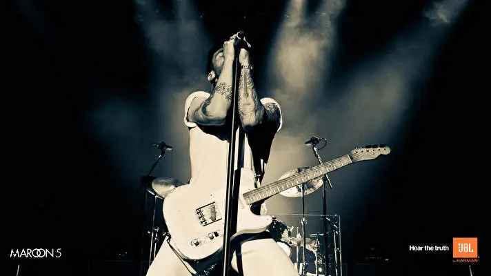 Maroon 51 theme for Windows 10 Slideshow image 4