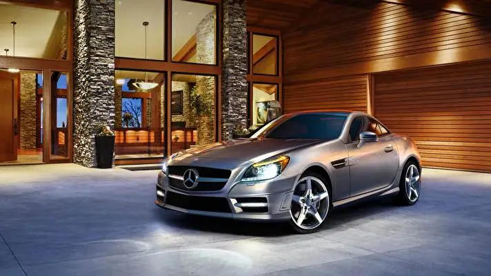Mercedes Benz theme for Windows 10 Slideshow image 4