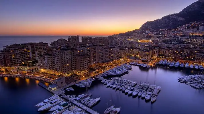 Monaco thema voor Windows 10 Diavoorstelling afbeelding 1