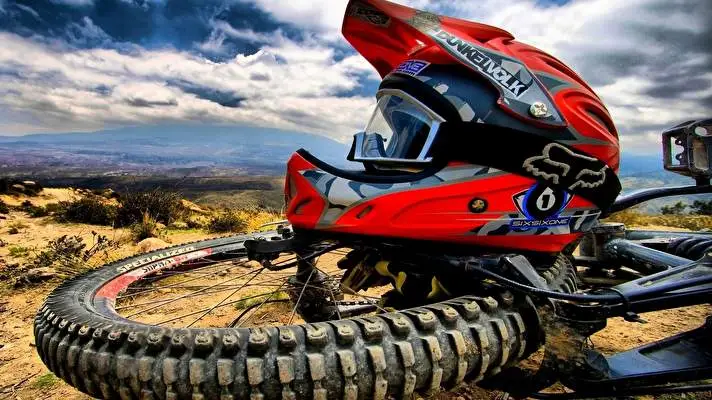 Motorcycle theme for Windows 10 Slideshow image 4