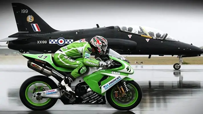 Motorcycle theme for Windows 10 Slideshow image 5