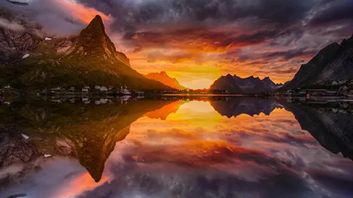 Mountain Lake theme for Windows 10 Slideshow image 4